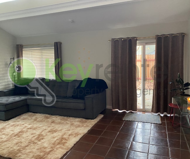 Photo - 2692 Bradford Way