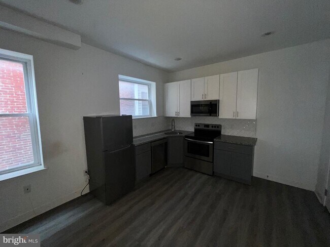 Photo - 1829 N 33rd St