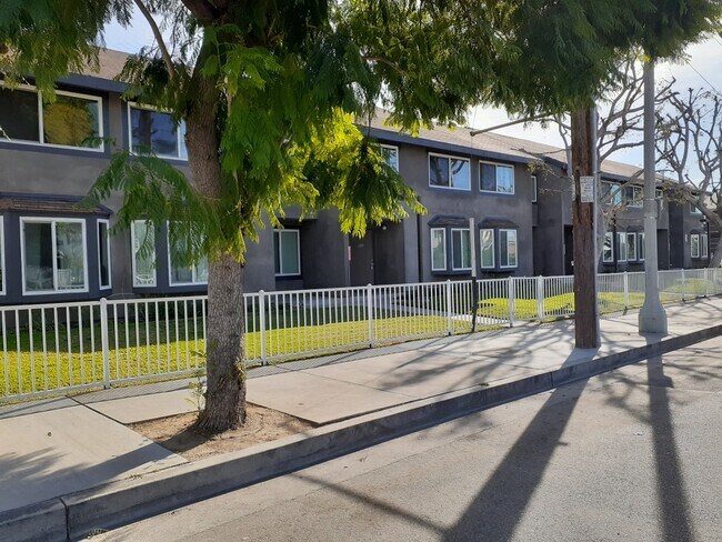 Photo - Vineland Apartments