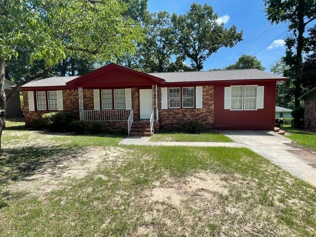 Building Photo - 6524 Camelot St