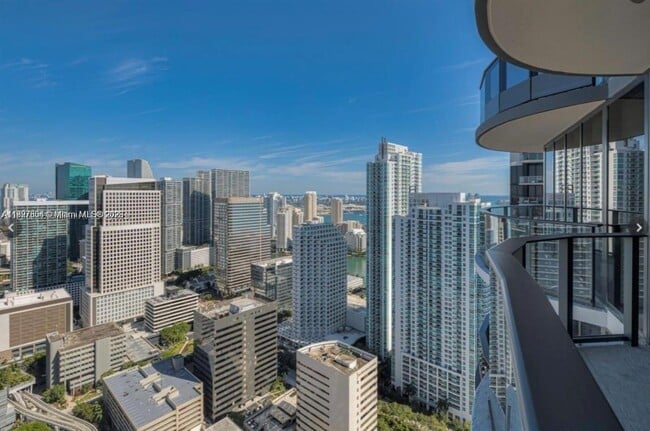Building Photo - 1000 Brickell Plaza Unit 4715