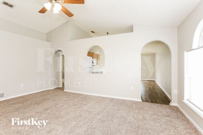 Photo - 8408 Oak Crossing Dr W