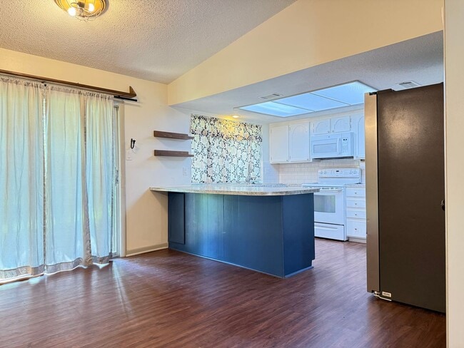 Photo - 3604 Royal Oak Dr