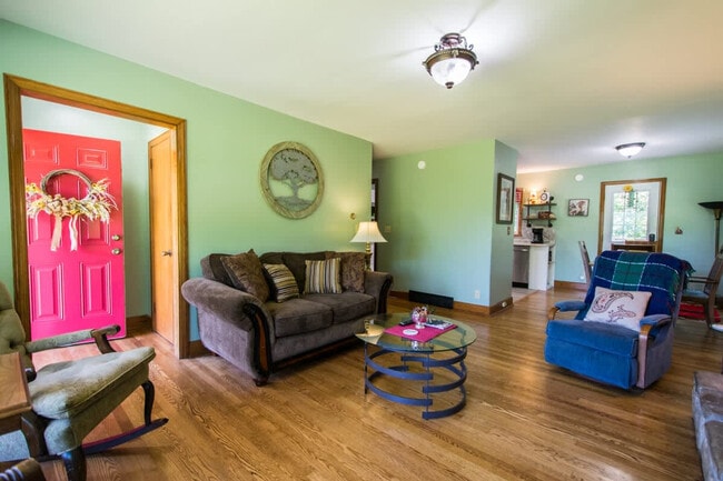 Photo - 3044 St Pauls Rd Unit SI ID1597194P