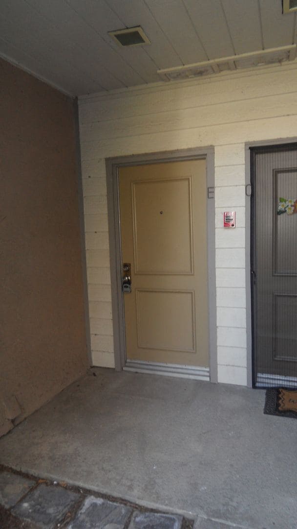 Photo - Remodeled, ground level, 1 bedroom, 1 bath condo in Lakeside Garden Grove Community Unit E