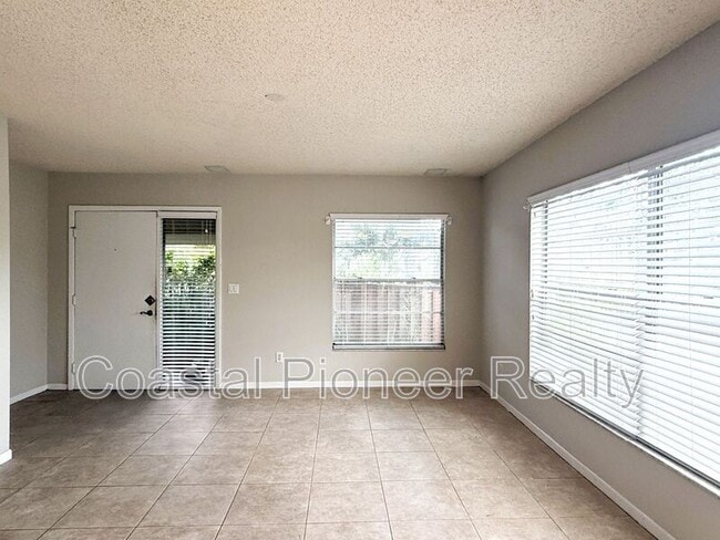 Photo - 15502 Morning Dr