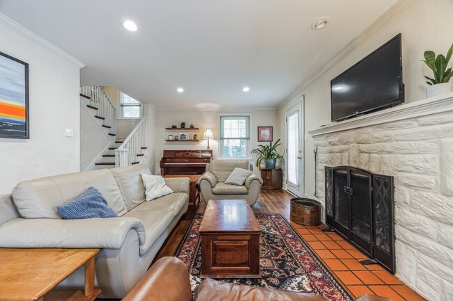 Photo - 531 Glenwood Rd