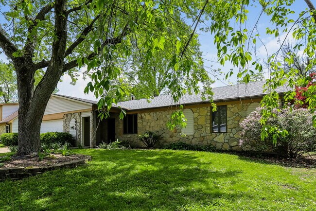 Photo - 476 Spring Dr