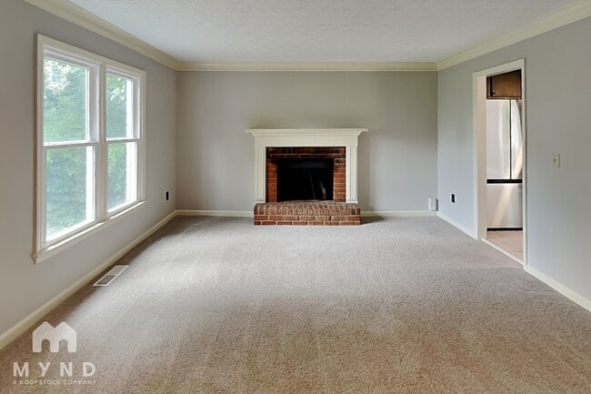 Photo - 4915 Willow Ln