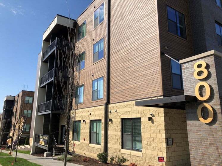 Barrett Manor - Barrett Manor