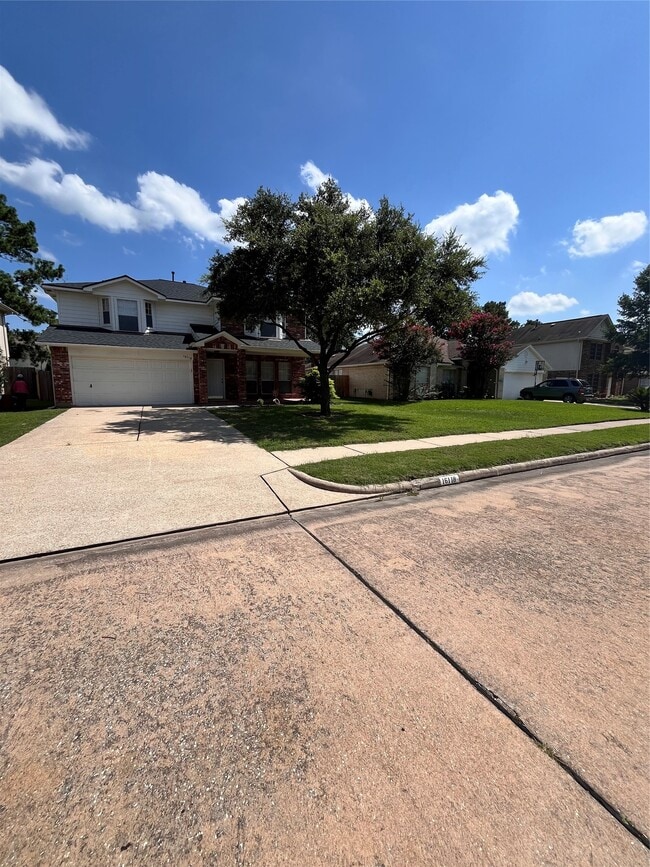 Building Photo - 16118 Cypress Valley Dr