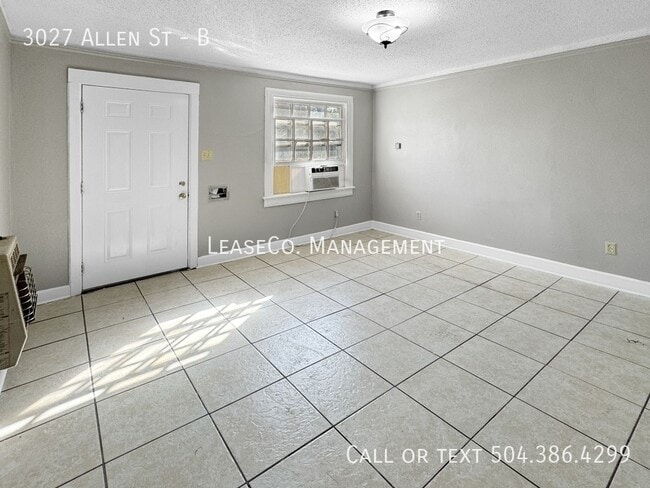 Photo - 3027 Allen St Unit B