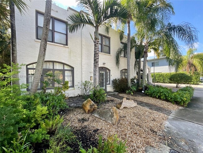 Photo - 1612 NE 2nd Ct Unidad 1612