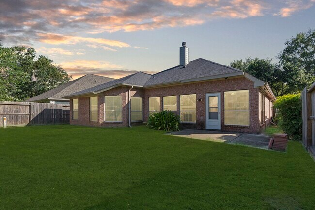 Photo - 10415 Courtley St