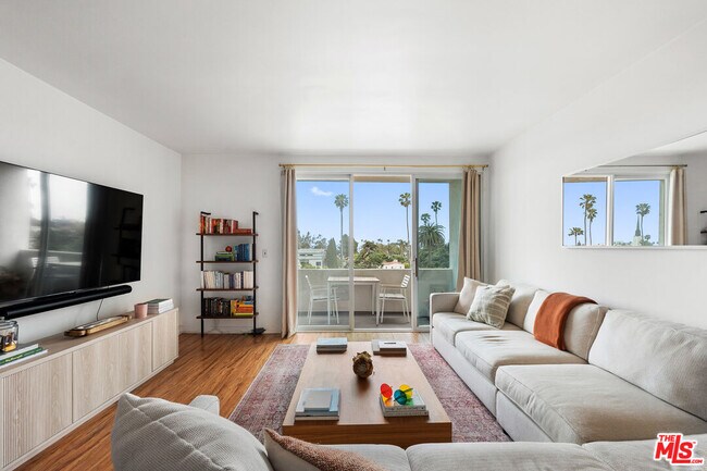 Photo - 900 Euclid St Condo Unit 403