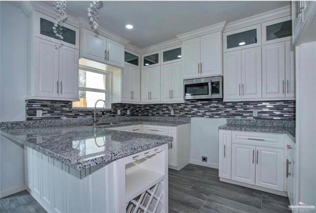 Photo - 18 Sunset Dr