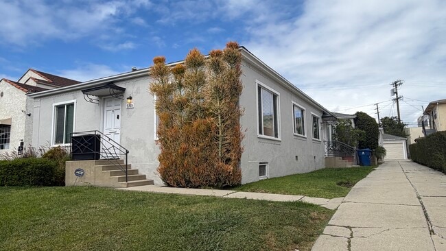 Building Photo - 5169 Pickford St Unit 5169