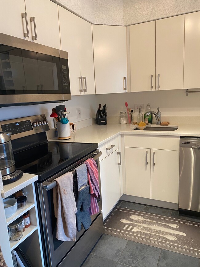 Photo - 1045 31st St NW Unit Wadsworth House