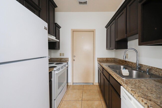 Photo - 10510 Sandia Dr Unit 402