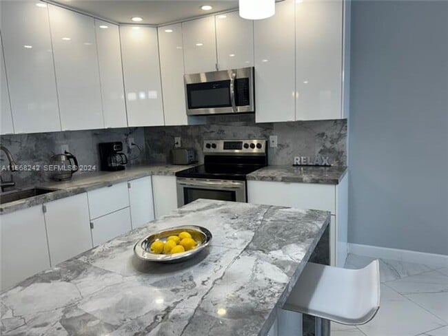 Photo - 19370 Collins Ave Unidad 19370 Collins Ave appt 1208