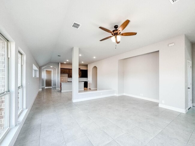 Photo - 1332 Fox Gln Trl