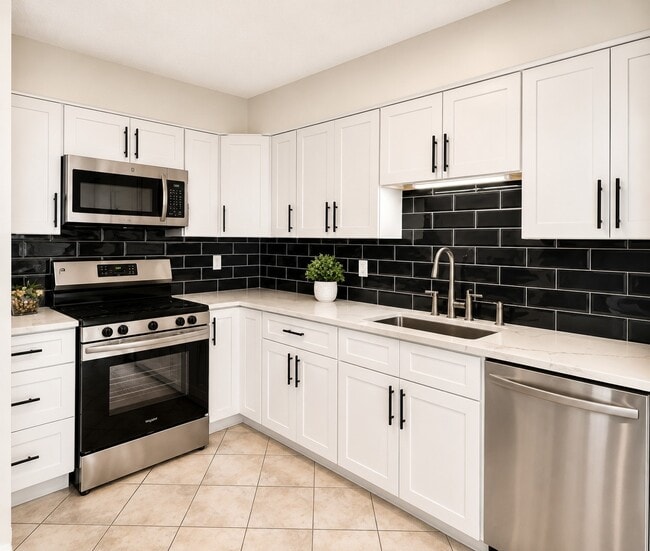 Photo - 6106 W Airport Blvd Unidad 18