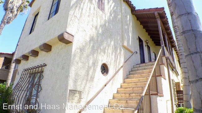 Photo - 1136 E 3rd St