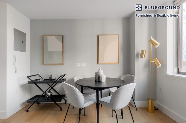 Photo - 250 W 19th St Unit FL7-ID427