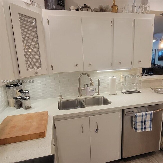 Photo - 2210 NE 56th Pl Unit 123