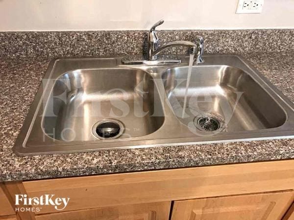 Photo - 4200 Arlington Dr