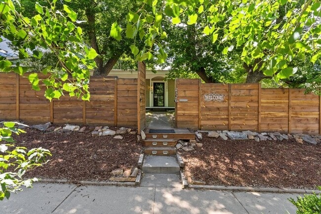 Photo - 2326 N Meade Ave