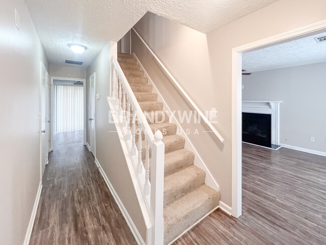 Photo - 2259 Hampton Dr