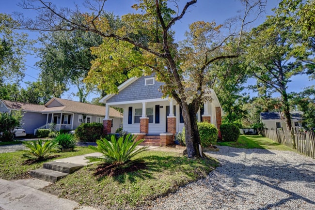 Photo - 105 Montgomery Ave