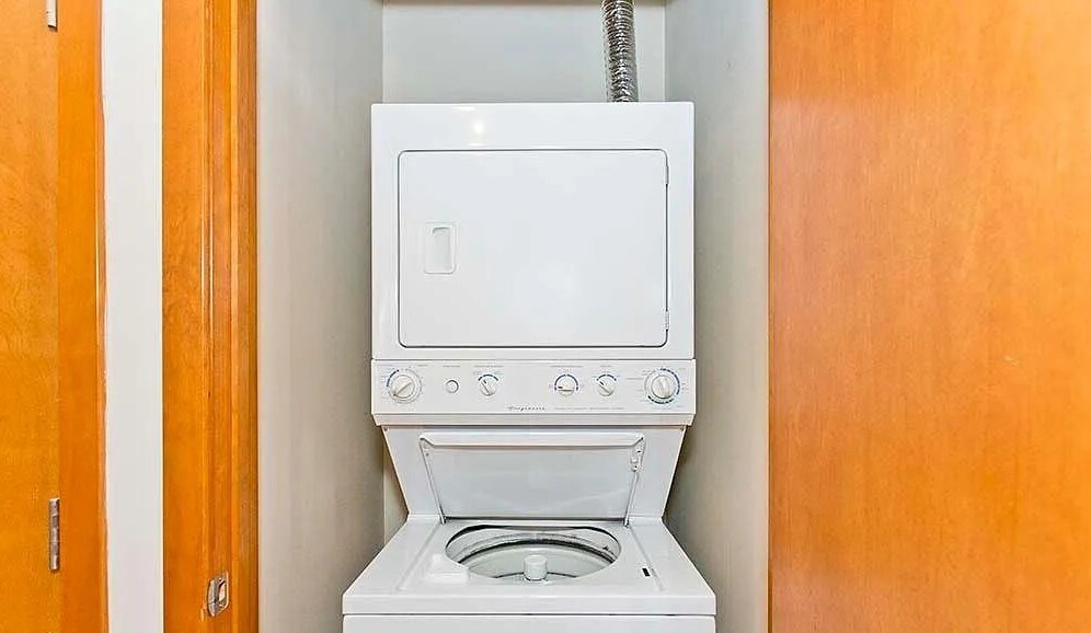 Photo - Gorgeous 2 Bedroom Apartment in Avondale - Laundry In Unit! Unidad 03