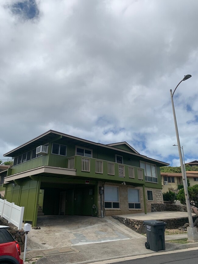Photo - 3340 Ala Laulani St