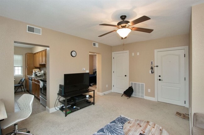 Photo - 100 Grandview Ct Unit #125