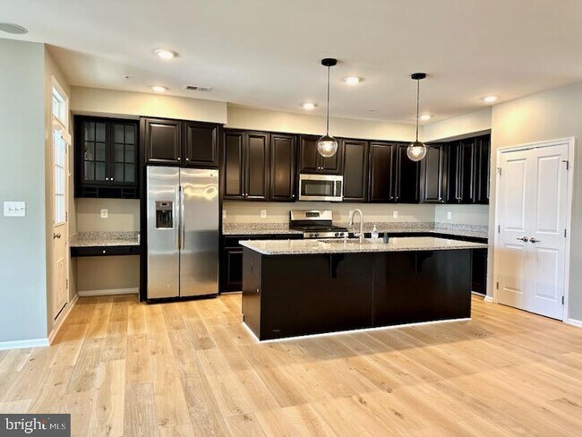 Photo - 5312 N Center Dr