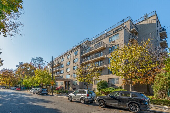 Photo - Woodview Condominium