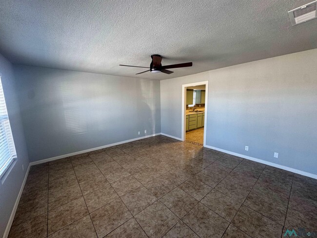 Photo - 211 N 9th St