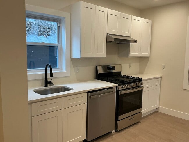 Photo - Refine Tyler Realty LLC Unit Floor 1