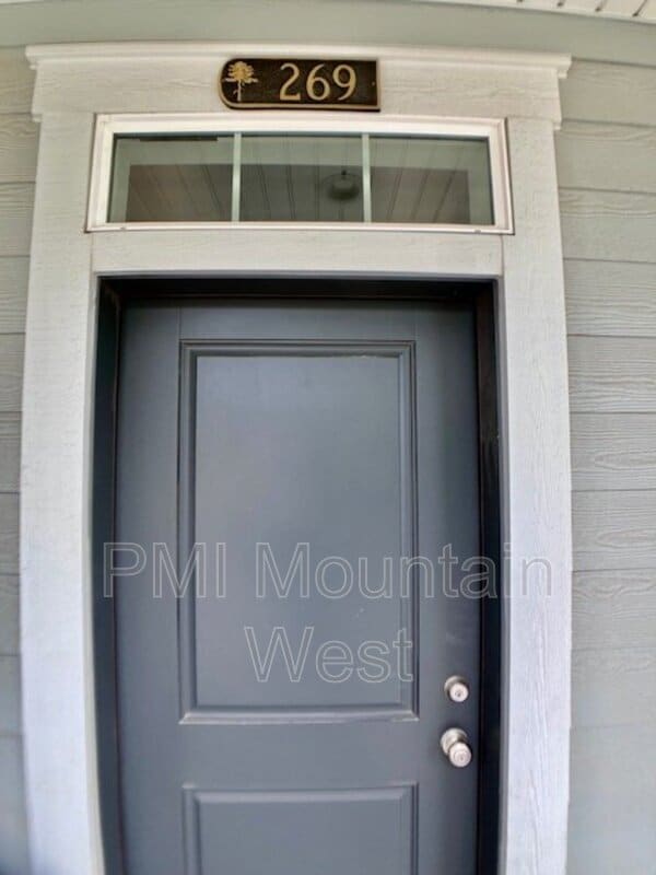 Photo - 269 E Ellen Ln