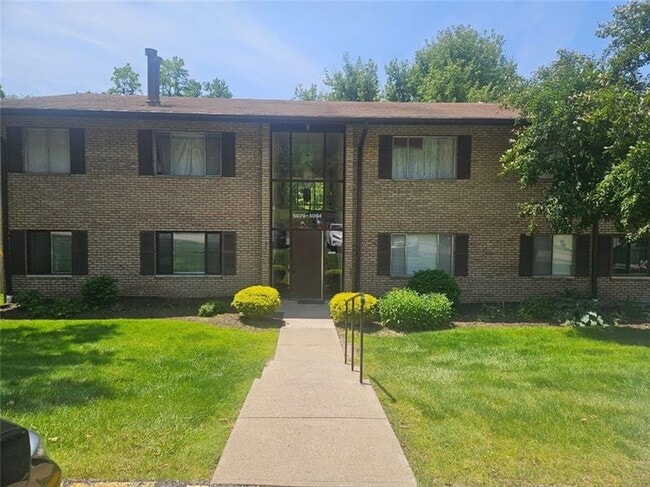 Photo - 5082 Sanlin Dr