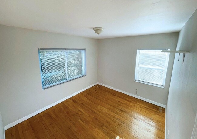 Photo - 530 SW 10th St Unidad 3B