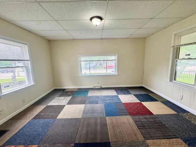 Photo - 202 Smith Ave SW