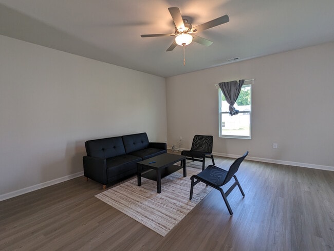 Room in Single Family Home on Transatlantic Ave
