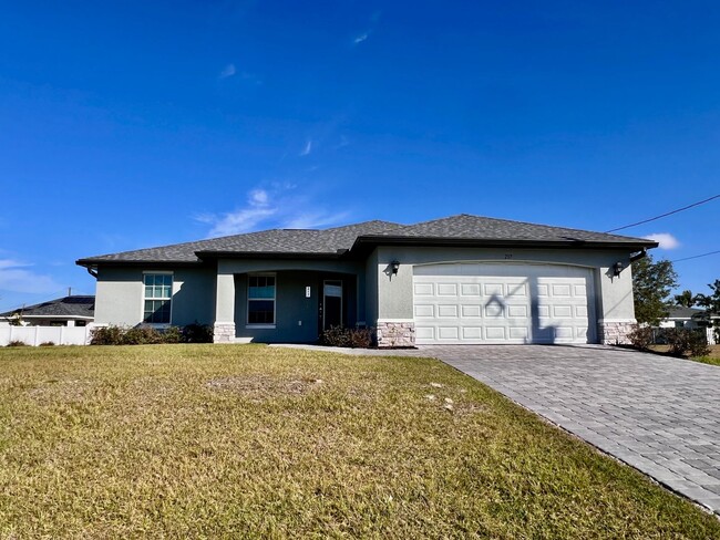 Cape Coral - Newer Single-Family Home - 3 ... - Cape Coral - Newer Single-Family Home - 3 ...