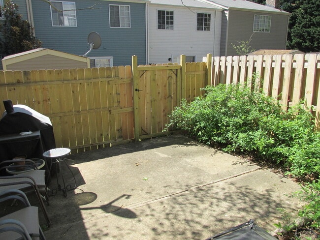 Photo - 1211 Scaleybark Rd