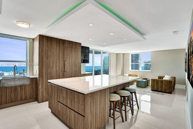 Building Photo - 90 Alton Rd Unit 2701