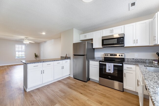 Photo - South Haven Apartments