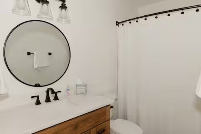 Photo - Vineyard Investors - 2 Unidad 700 1/2 Liberty Street - 2